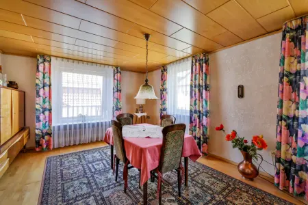 Essbereich OGder Immobilien: Viel Platz! Wohnhaus mit Scheune und Ausbaureserve! (Foto)