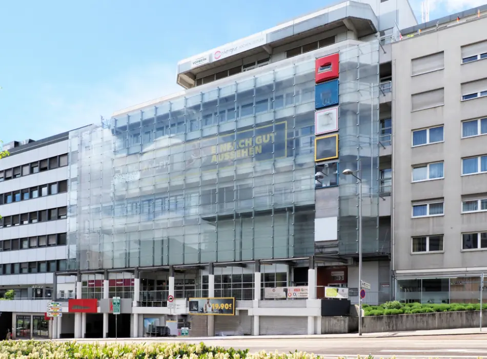 Hausansichtder Immobilien: Provisionsfrei! Ideen verwirklichen - Bürofläche mit grüner Oase im Zentrum (Titelbild)