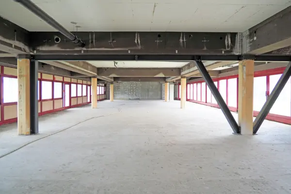 Aktueller Zustandder Immobilien: Provisionsfrei! Ideen verwirklichen - Bürofläche mit grüner Oase im Zentrum (Foto)