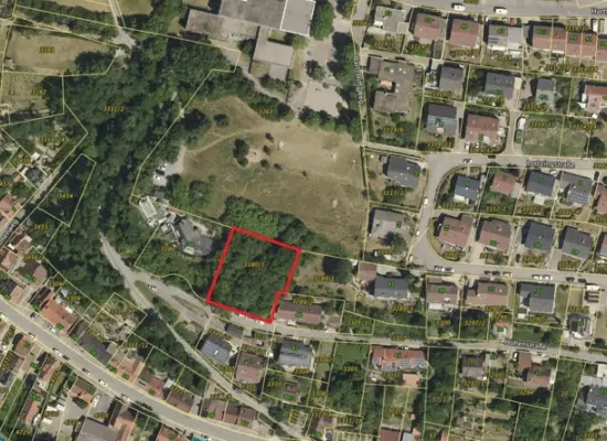 Luftbildder Immobilien: Baugrundstück in Südhang-Lage (Foto)