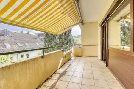 Großer Balkon