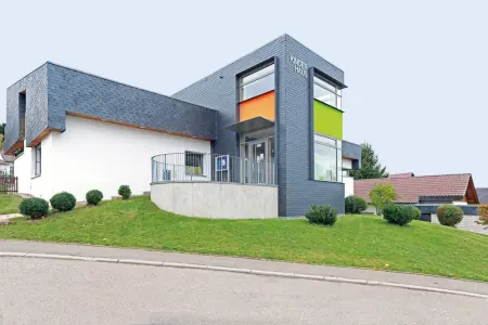 Impression 1der Immobilien: Traumhafte, schlüsselfertige Neubau-Dachgeschosswohnung mit Balkon und flexibler Raumaufteilung (Foto)