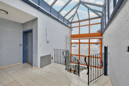 Treppenhausder Immobilien: Attraktives Gewerbeobjekt mit vielseitigen Nutzungsmöglichkeiten! (Foto)