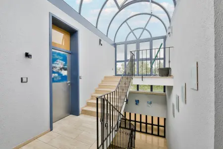 Treppenhausder Immobilien: Attraktives Gewerbeobjekt mit vielseitigen Nutzungsmöglichkeiten! (Foto)
