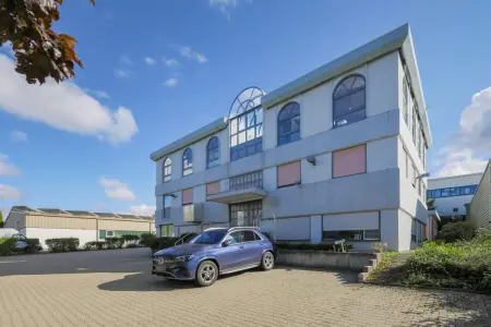 Ansicht der Immobilie: Attraktives Gewerbeobjekt mit vielseitigen Nutzungsmöglichkeiten! (Foto)