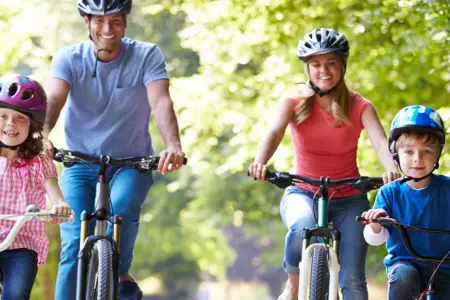 Familie 4-köpfig 4 der Immobilie: Ihr Immobilienprojekt mit Weitblick: MFH plus Neubauoption (Foto_gross)