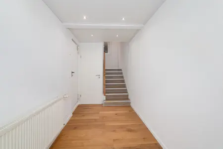 Diele / Treppenhaus der Immobilie: Der Traum vom Eigenheim! (Foto)