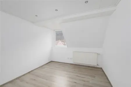 Zimmer DG der Immobilie: Der Traum vom Eigenheim! (Foto)