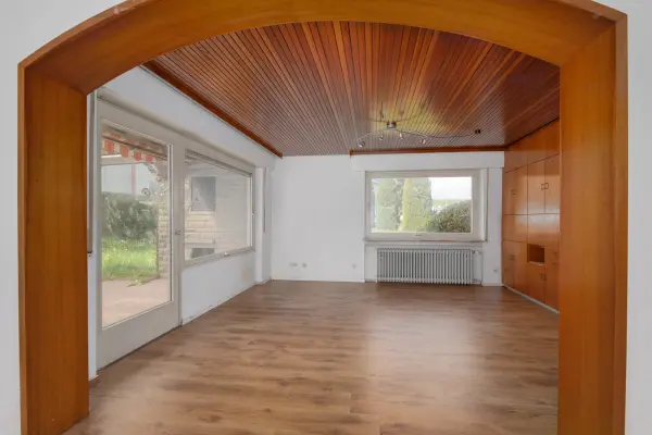 Esszimmer EG der Immobilie: Vielseitiges Anwesen im Gewerbegebiet in Remchingen-Nöttingen (Foto)