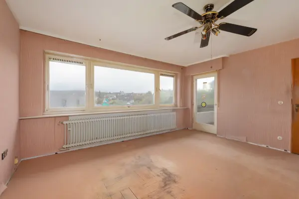 Schlafzimmer EG der Immobilie: Vielseitiges Anwesen im Gewerbegebiet in Remchingen-Nöttingen (Foto)