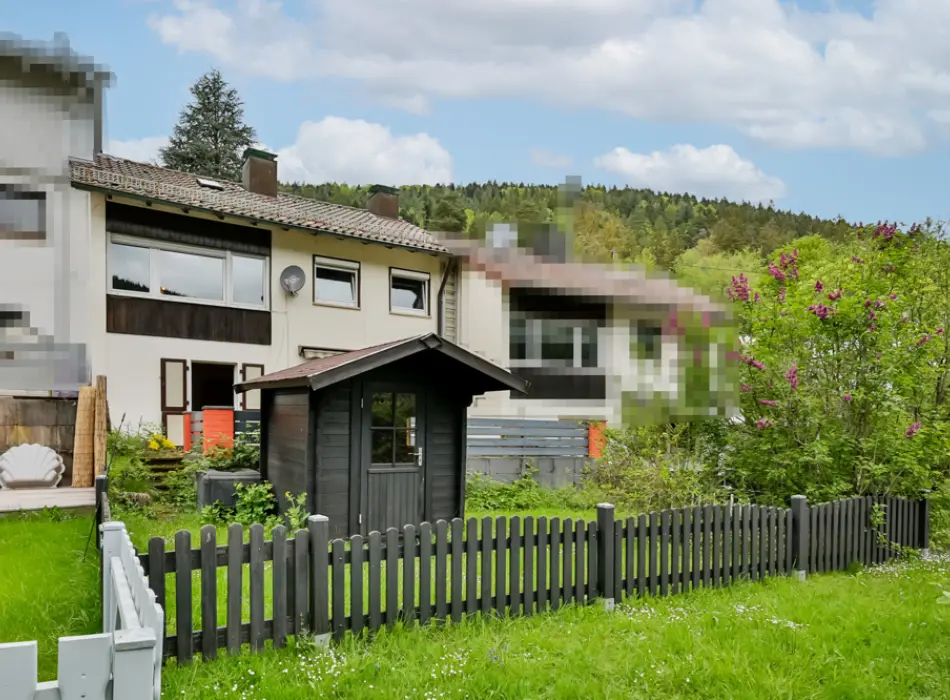 Rückansicht - Gartender Immobilien: Der wichtigste Ort der Welt: Ihr neues Zuhause! (Titelbild)