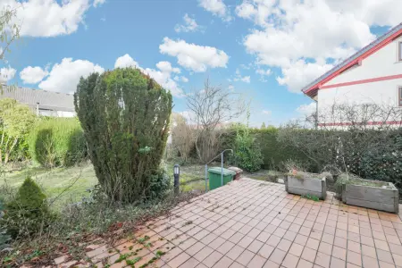 Terrasse zum Wohnzimmerder Immobilien: Ein Haus mit Zukunft – Ihr Traum vom Mehrgenerationenwohnen wartet auf neues Leben! (Foto)