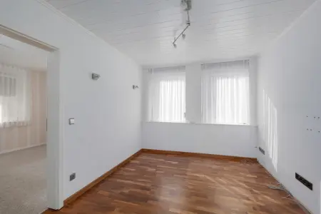 Zimmer 1. OG der Immobilie: Unzählige Möglichkeiten - Willkommen in Ihrem neuen Lieblingsplatz! (Foto)