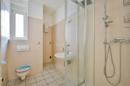 gepflegte Sanitärausstattungder Immobilien: Einzigartiges Investment in der Nordstadt - Sorgenfreie Investition dank hohem Sanierungsstandard! (Foto)