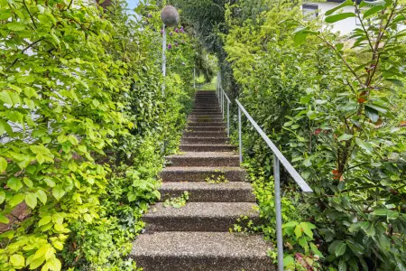 Zugangder Immobilien: Großzügiges Einfamilienhaus mit ELW in Pfinztal-Söllingen (Foto)