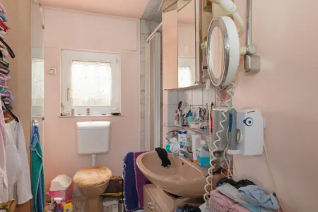 Badezimmer EGder Immobilien: Ihr Projekt zum Traumhaus! Wohnen und Arbeiten in Aussichtslage! (Foto)