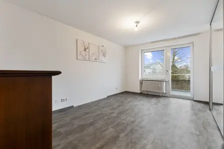 Schlafzimmer der Immobilie: Einfamilienhaus im Bauhaus-Stil mit vielen Extras!
2 Garagen inklusive! (Foto)