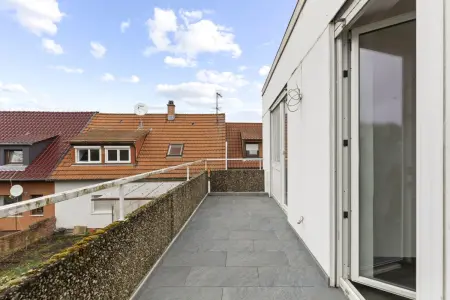 Grasiger Weg 8, 75175 Pforzheim - 6 der Immobilie: Einfamilienhaus im Bauhaus-Stil mit vielen Extras!
2 Garagen inklusive! (Foto)
