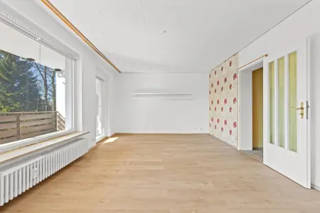 Wohn-/ Esszimmer