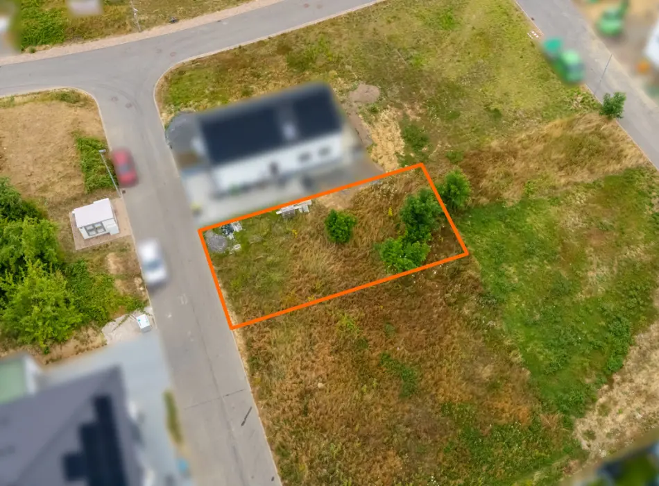 Luftansicht Flurstückmarkierungder Immobilien: Attraktives Baugrundstück im Neubaugebiet "Ob dem Obern Dorf" (Titelbild)
