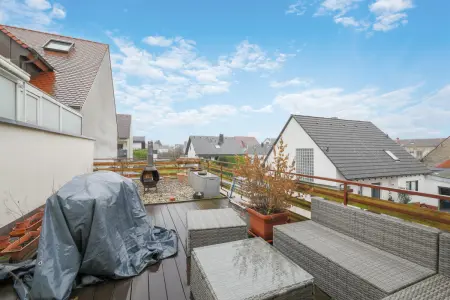 Dachterrasse OGder Immobilien: Vermietetes Zweifamilienhaus mit Bauplatz in zweiter Reihe – Vielseitiges Entwicklungspotenzial (Foto)