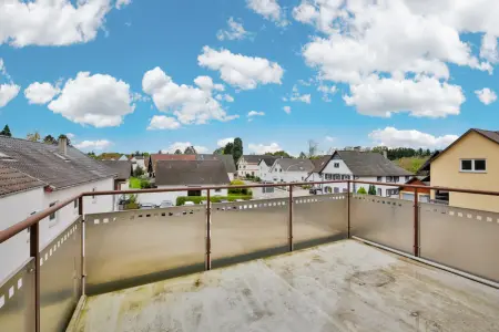 Balkonder Immobilien: Dachgeschosswohnung mit Charme (Foto)