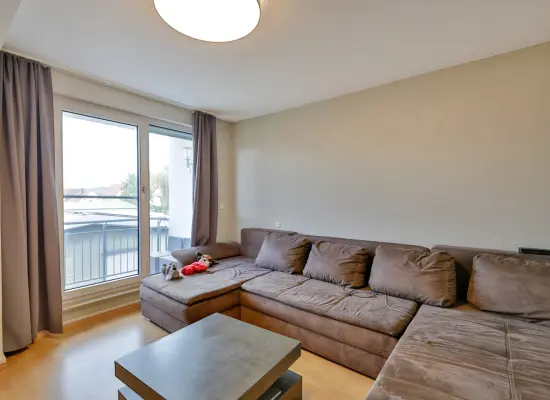 Wohnzimmer der Immobilie: Eigene Wohnung zum kleinen Preis (Foto)