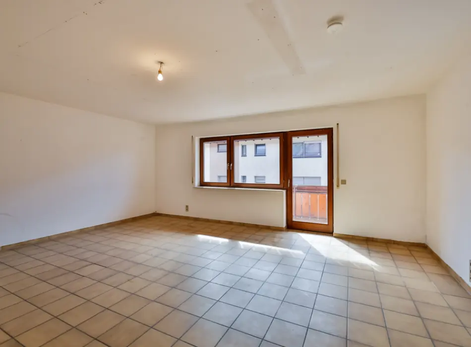 Wohnzimmerder Immobilien: Kaufen, statt mieten! (Titelbild)