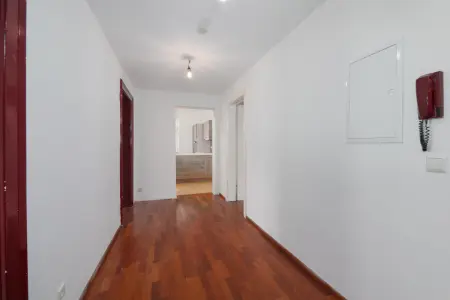 Diele 1der Immobilien: Charmanter Altbau trifft smartes Investment – Beiertheim wartet auf Sie! (Foto)