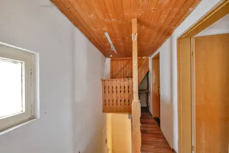 Treppenhaus OGder Immobilien: Sanierungsbedürftiges Einfamilienhaus mit Potenzial und Charme! (Foto)
