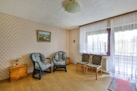 Schlafzimmer EGder Immobilien: Traumhafte Ortsrandlage in Lienzingen (Foto)