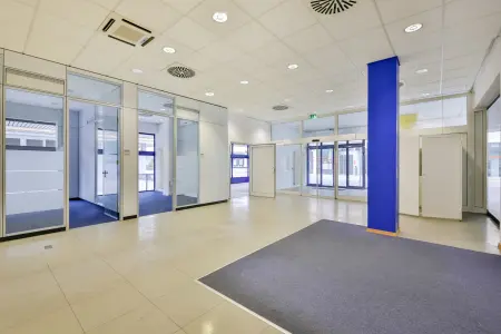 Gewerbeflächeder Immobilien: Büro- oder Praxisflächen in Top-Geschäftslage! (Foto)