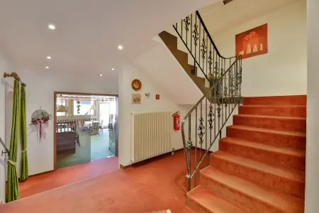 Treppenhausder Immobilien: Nicht verpassen: Gebäudekomplex - Wohnen/Gewerbe (Foto)