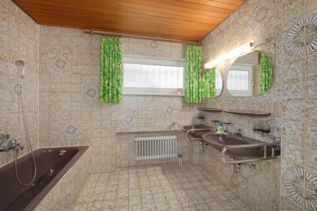 Badezimmer EG der Immobilie: Flexible Familienidylle (Foto)