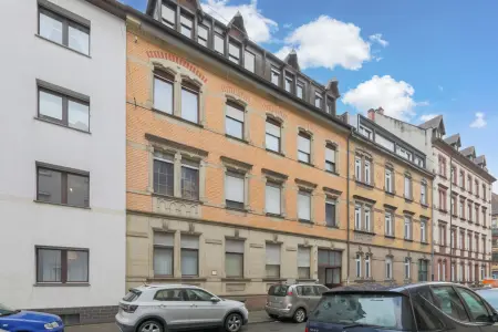 Straßenansicht der Immobilie: Eine gute Adresse für Ihr Geld!
Wohn- und Geschäftshaus in Karlsruhe-Mühlburg zu verkaufen (Foto)