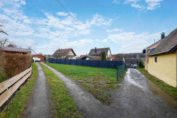 Straßenansichtder Immobilien: Seien Sie Ihr eigener Bauherr! (Foto)