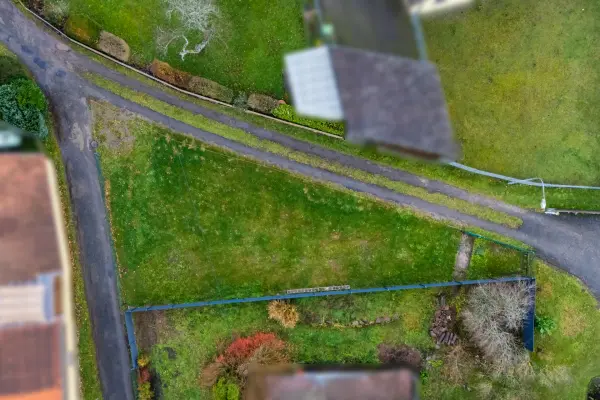 Luftansichtder Immobilien: Seien Sie Ihr eigener Bauherr! (Foto)