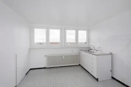 Küche DG der Immobilie: Solides 3-Familienhaus mit Doppelgarage in schöner Lage! (Foto)