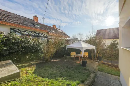 Garten der Immobilie: Modernisiertes und solide vermietetes 4-Familienhaus in zentrumsnaher Lage in Vaihingen/Enz! (Foto)