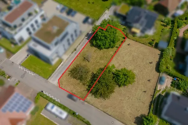 weiteres Luftbild - die Grenzlinien sind skizziert und können von den tatsächlichen etwas abweichen!der Immobilien: "Attraktives Baugrundstück mit Potenzial!" (Foto)