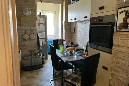 2 Küche Beispielder Immobilien: Charmantes und denkmalgeschütztes 5-Fam-Haus in Pforzheim mit Mietsteigerungspotenzial! (Foto)