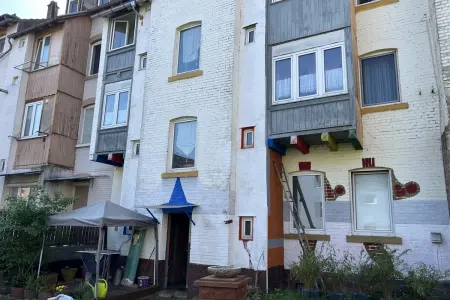 Rückseiteder Immobilien: Charmantes und denkmalgeschütztes 5-Fam-Haus in Pforzheim mit Mietsteigerungspotenzial! (Foto)