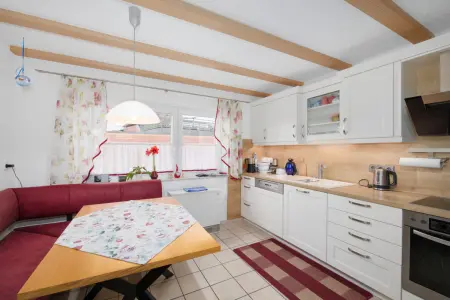 Wohnküche Erdgeschossder Immobilien: Gepflegtes Einfamilienhaus im Ortskern (Foto)