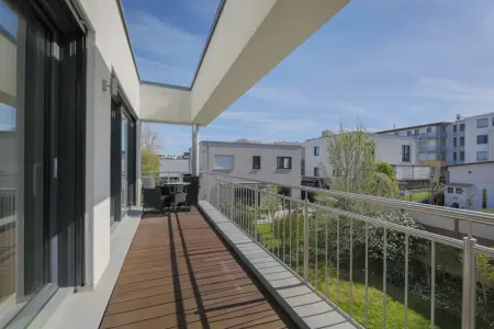 Balkon OGder Immobilien: Exklusives hochwertiges Einfamilienhaus im beliebten Wohngebiet „Cité“ von Baden-Baden (Foto)
