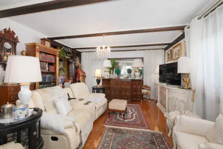 Wohnzimmer EGder Immobilien: Familienschatz Hideaway + ca. 55 m² Einliegerwohnung! (Foto)