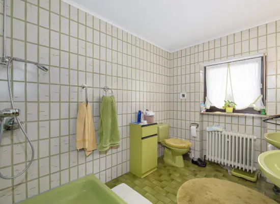 Badezimmer EG