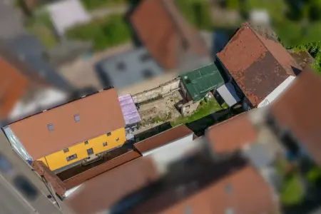 Luftbild 2der Immobilien: Wo der Hahn kräht und das Herz lacht: Familienhaus mit Hof und Charme! (Foto)