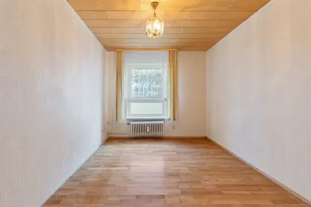 Kinderzimmerder Immobilien: Seniorengerechte und sehr gepflegte 3-Zimmerwohnung mit Balkon und Stellplatz! (Foto)