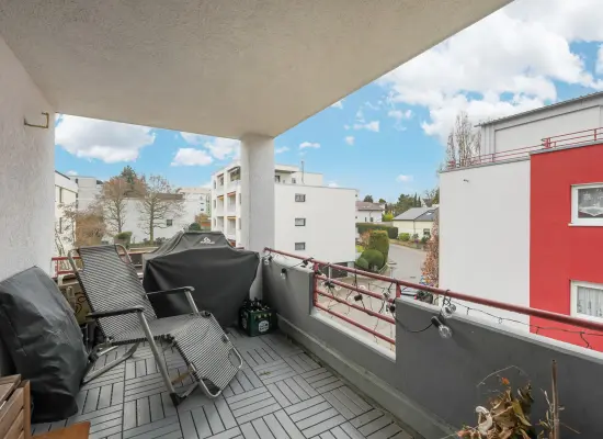 Balkon der Immobilie: Rod-Gebiet Tolle 3-Zimmer-ETW mit tollem Balkon und Garage auf Erbbaugrundstück! (Foto)