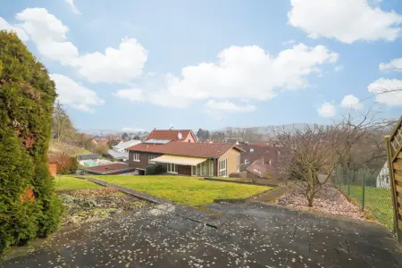 Rückansicht, Freisitz und Gartender Immobilien: Charmantes 2-Familienhaus in Remchingen-Wilferdingen (Foto)